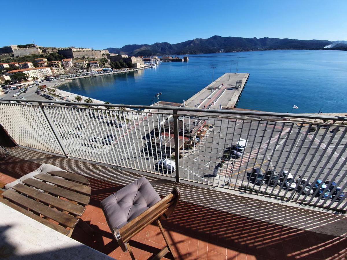포르토페라이오 Loft Vista Mare Elba 아파트 외부 사진