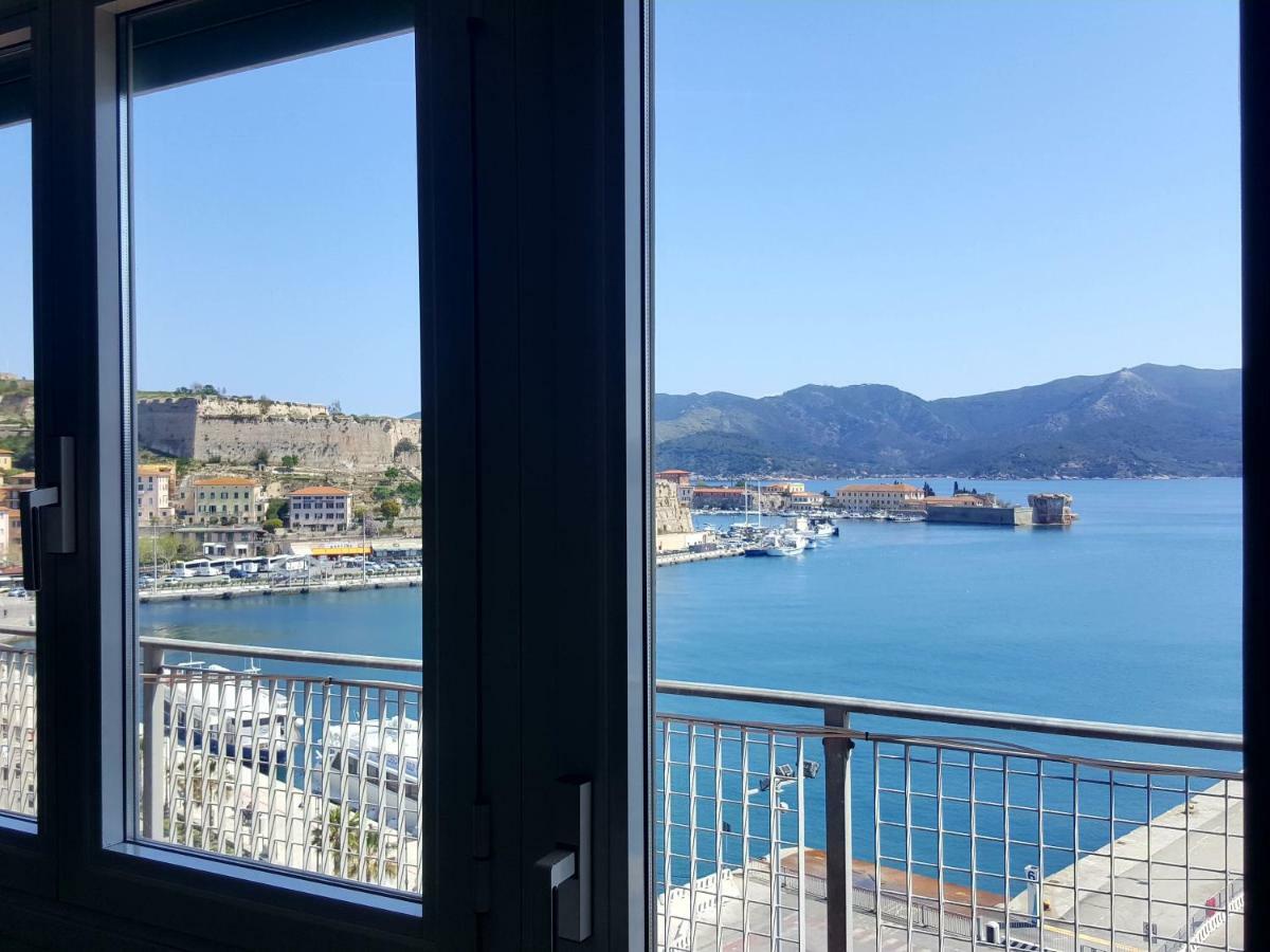 포르토페라이오 Loft Vista Mare Elba 아파트 외부 사진