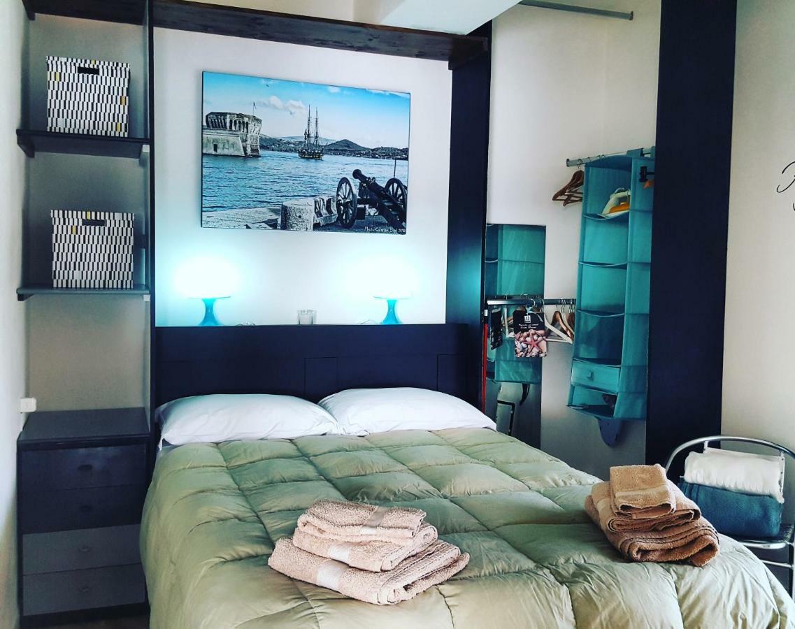 포르토페라이오 Loft Vista Mare Elba 아파트 외부 사진